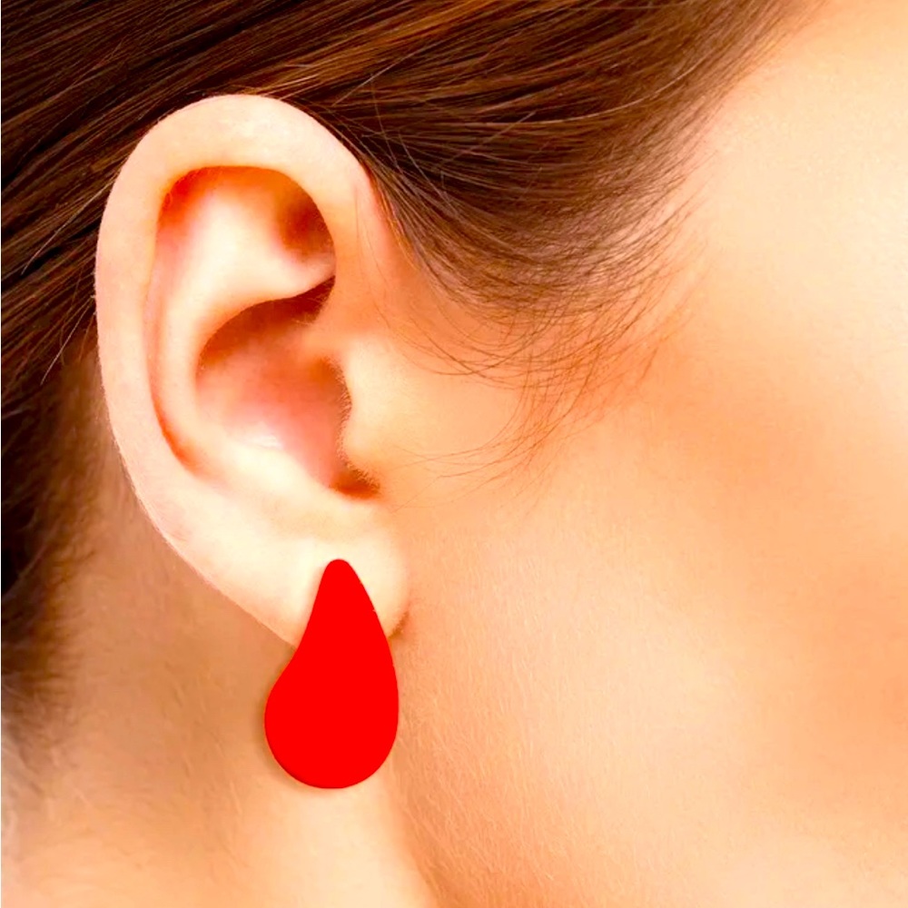 Tear drop earrings
